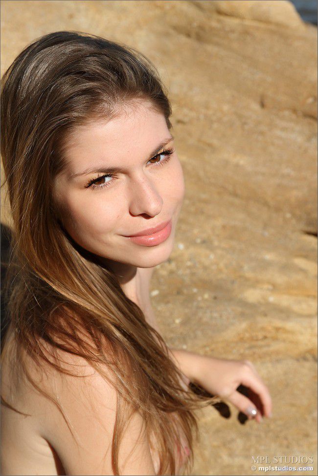 Olesya : молодость на горячих камнях