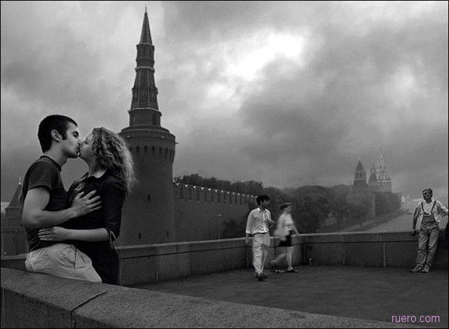 Москва город поцелуев