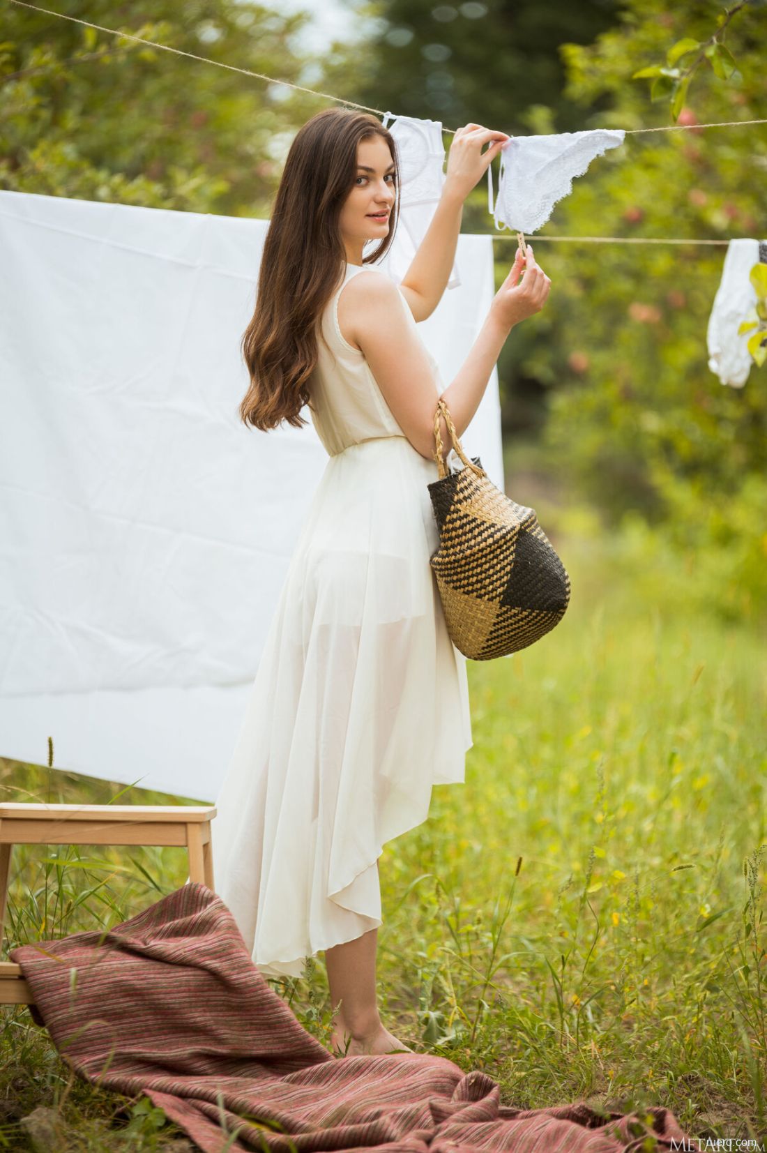 Shining Moon : постирушка