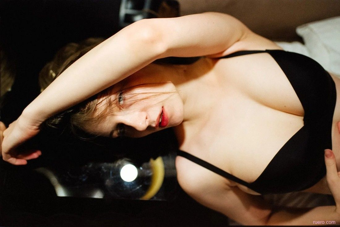 Maryna : узкая постель