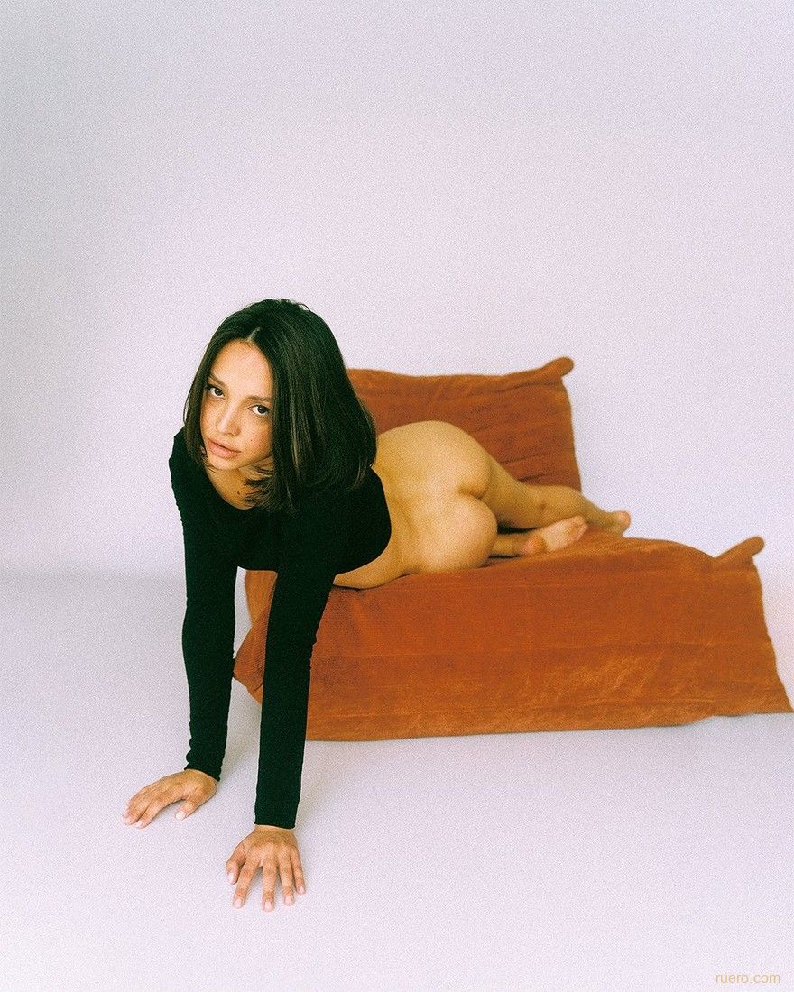 Olivia Linz : студийные этюды