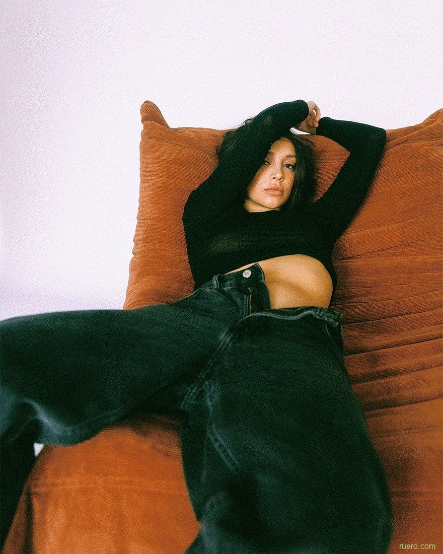 Olivia Linz : студийные этюды