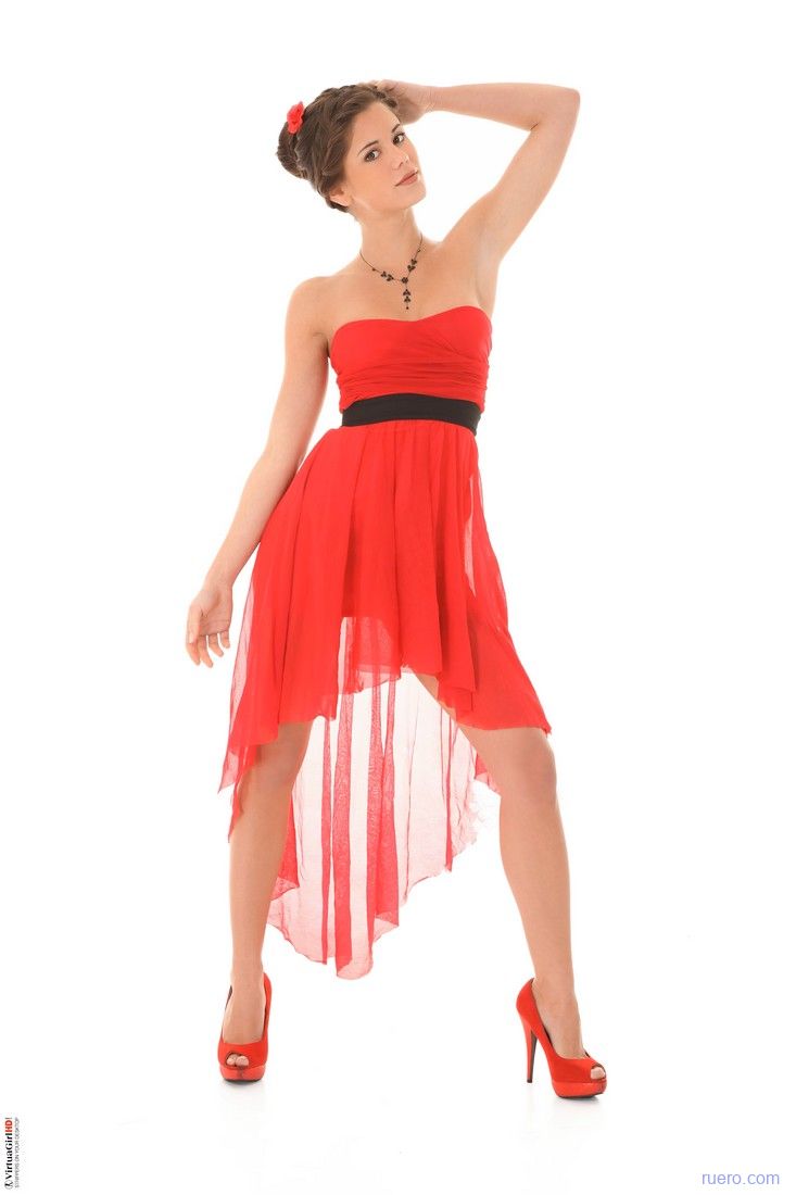 Little Caprice : испанский наряд