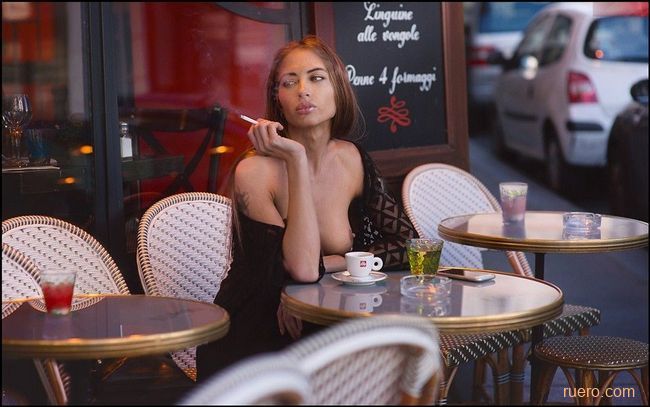 Этюд в уличном кафе