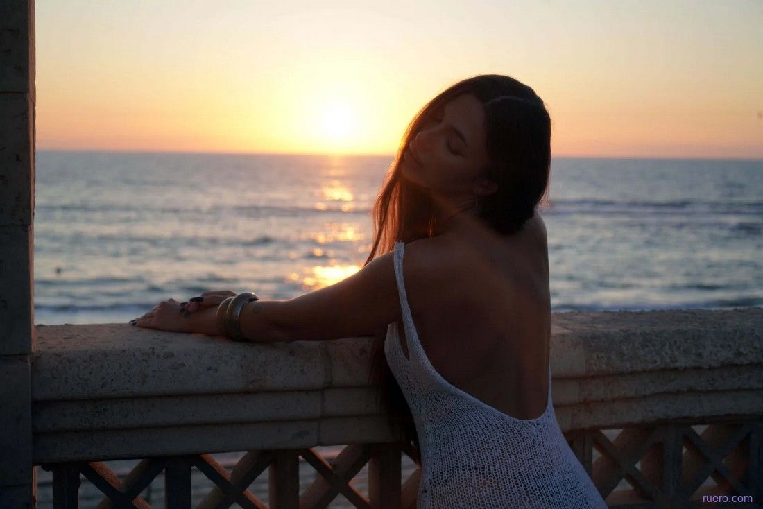 Maria : вечернее купание