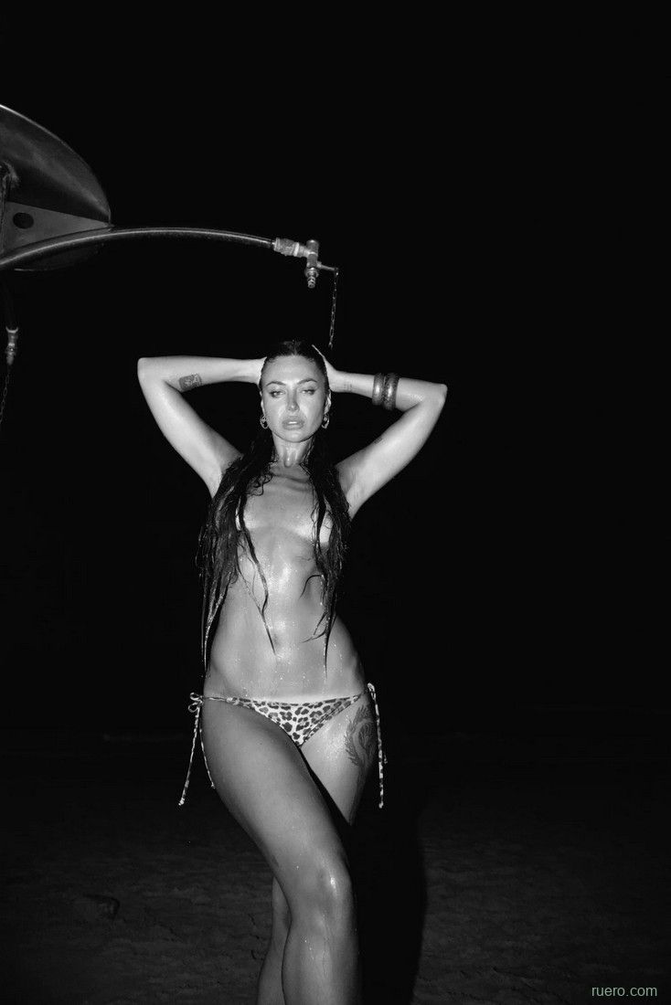 Maria : вечернее купание